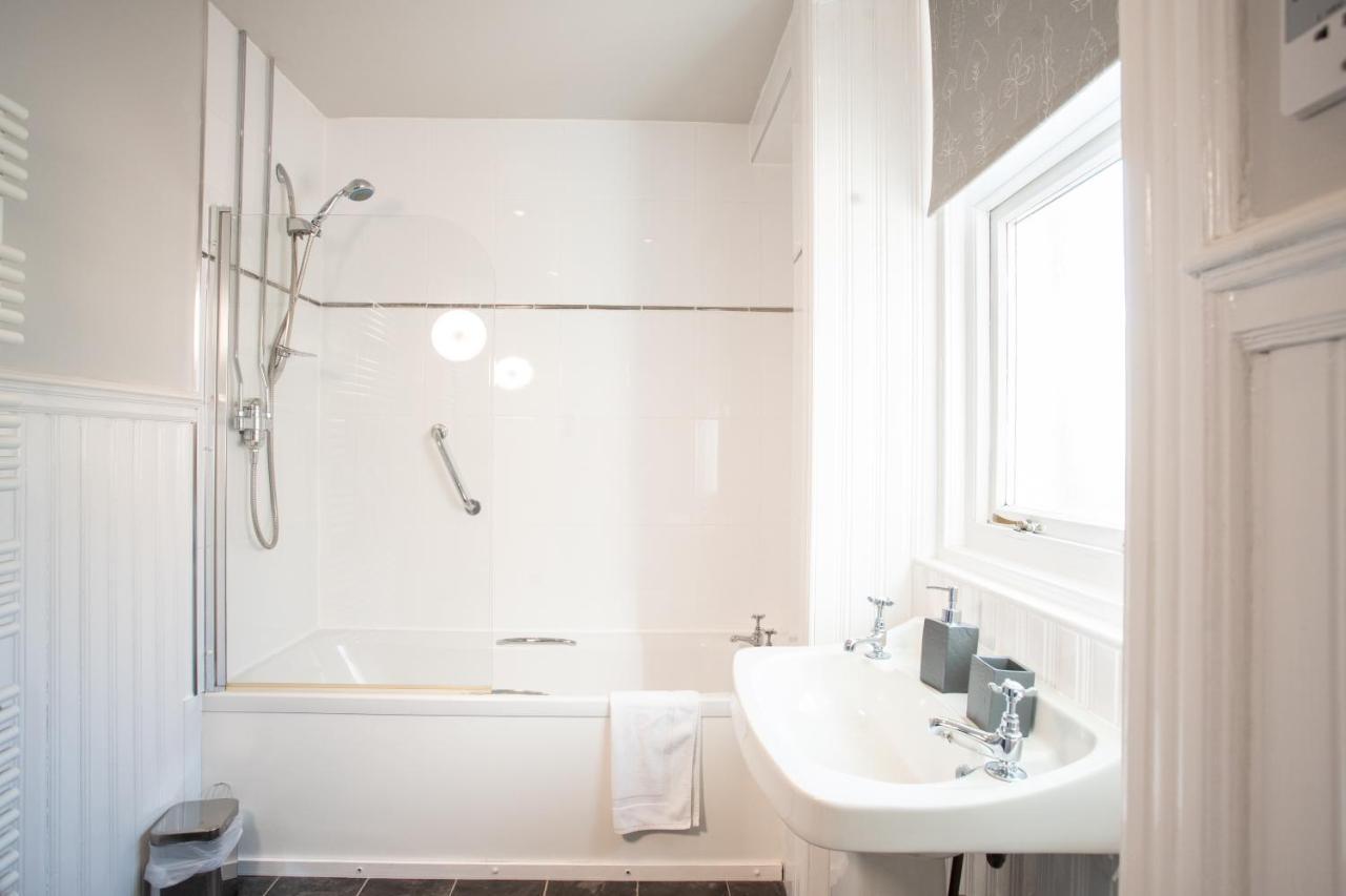 3 Bedroom Villa Attached To Host Home Free Parking 퍼스 외부 사진