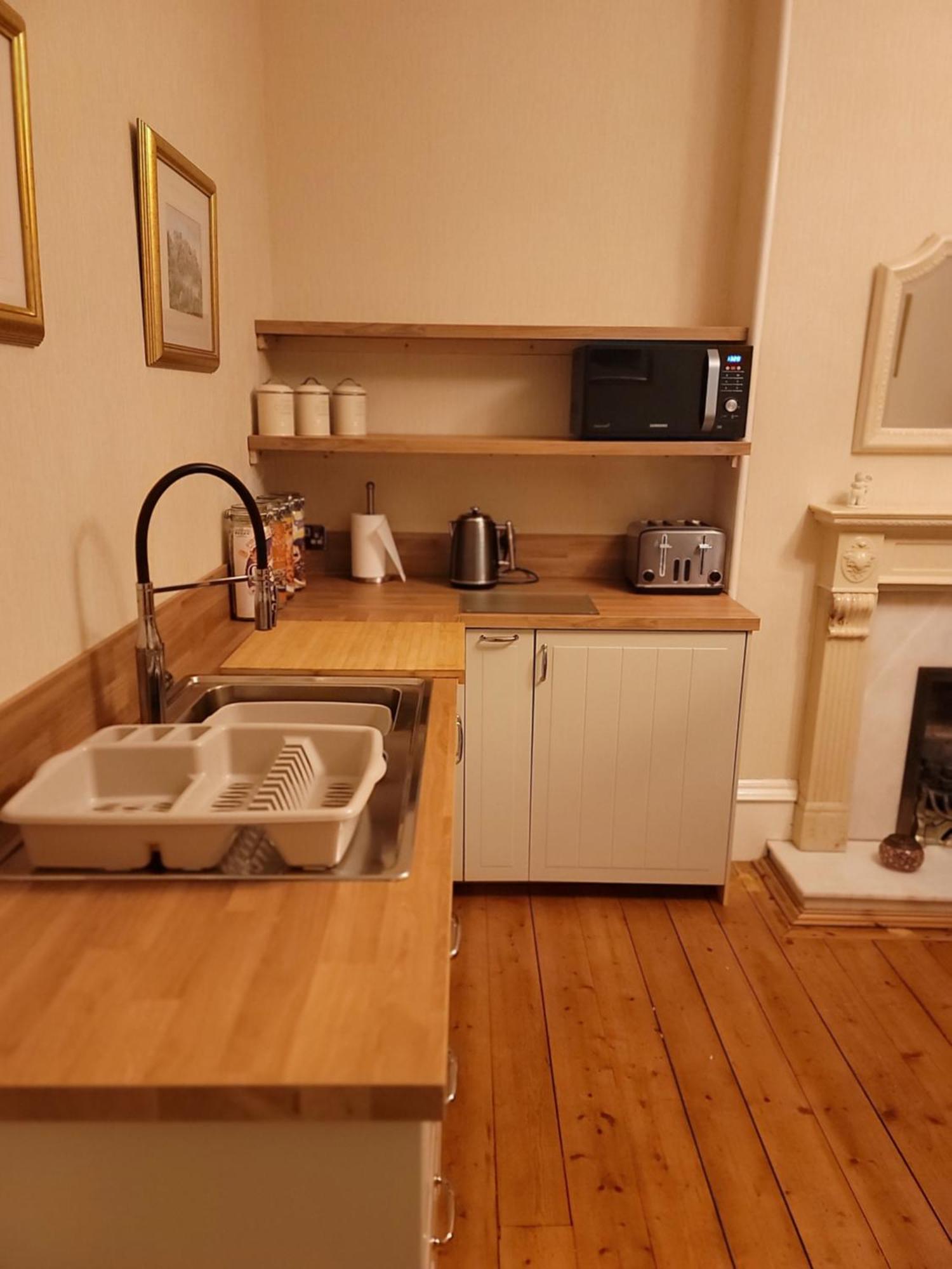 3 Bedroom Villa Attached To Host Home Free Parking 퍼스 외부 사진